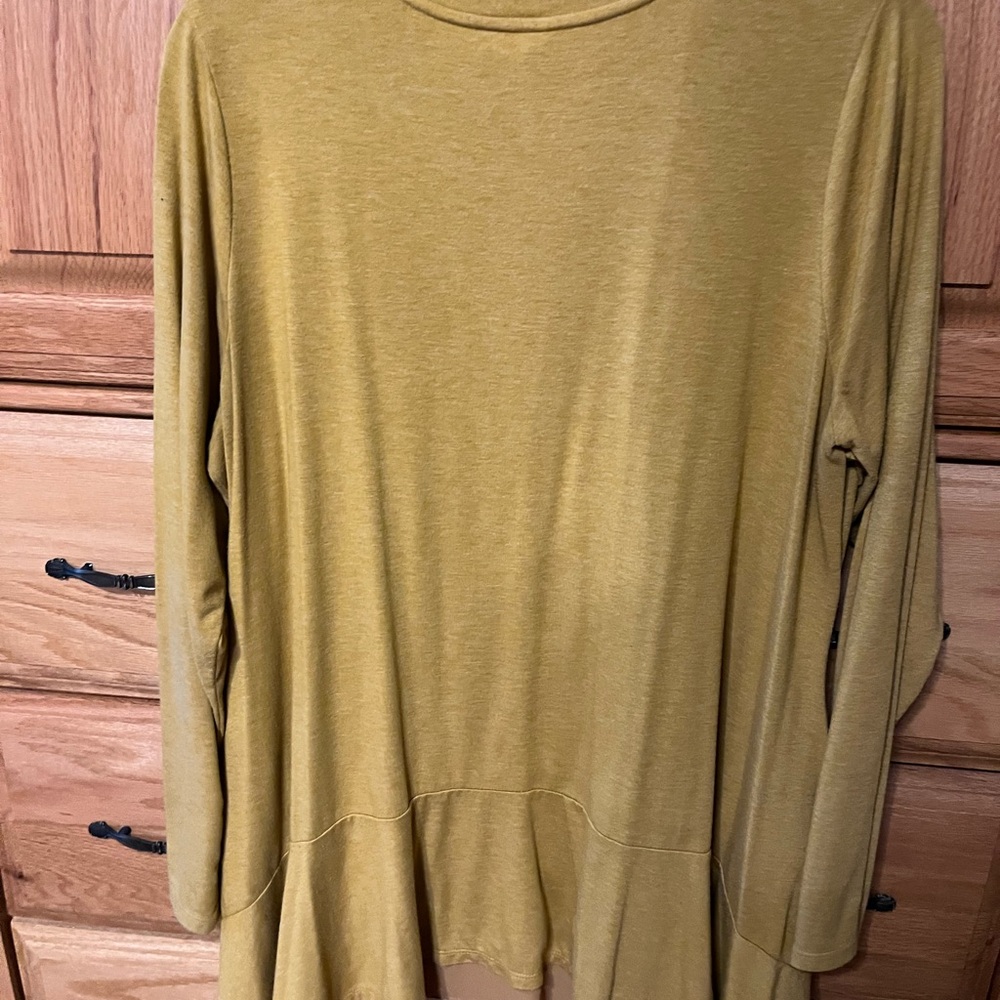 LOGO by Lori Goldstein Mustard Long Sleeve Tunic Top - Picture 3 of 5